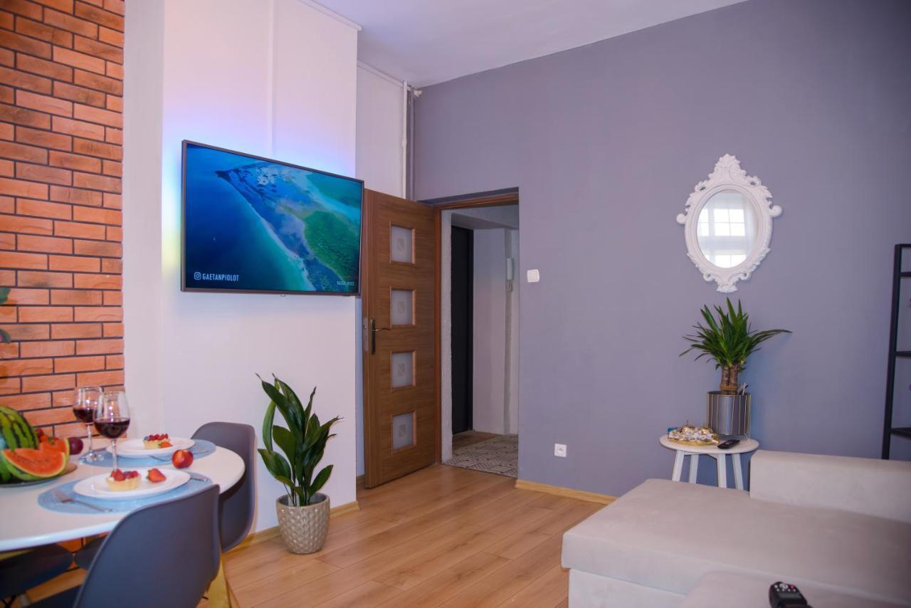 Maya'S Flats & Resorts 19 & 20 - Ogarna Гданск Екстериор снимка