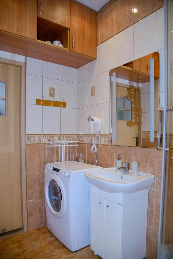 Maya'S Flats & Resorts 19 & 20 - Ogarna Гданск Екстериор снимка