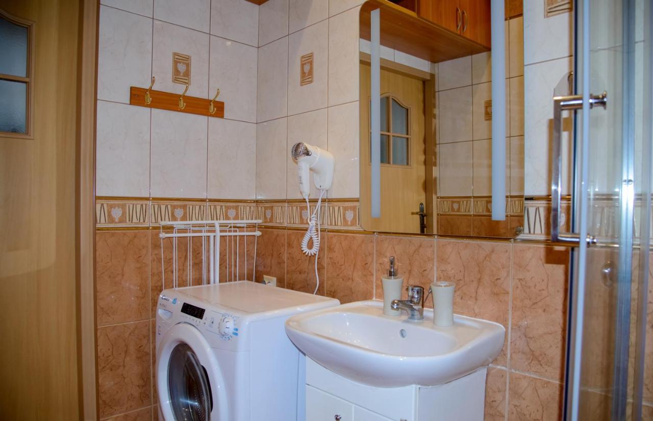 Maya'S Flats & Resorts 19 & 20 - Ogarna Гданск Екстериор снимка