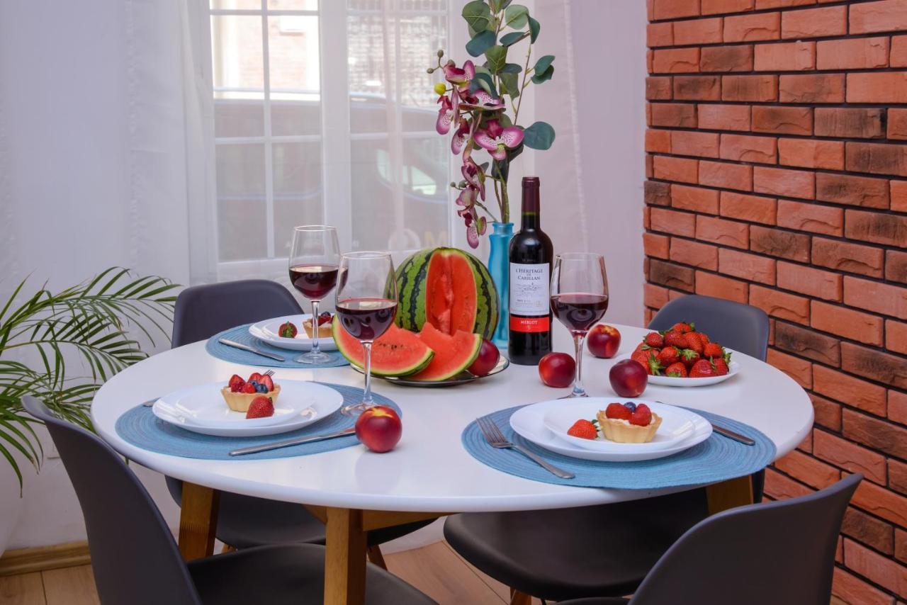 Maya'S Flats & Resorts 19 & 20 - Ogarna Гданск Екстериор снимка